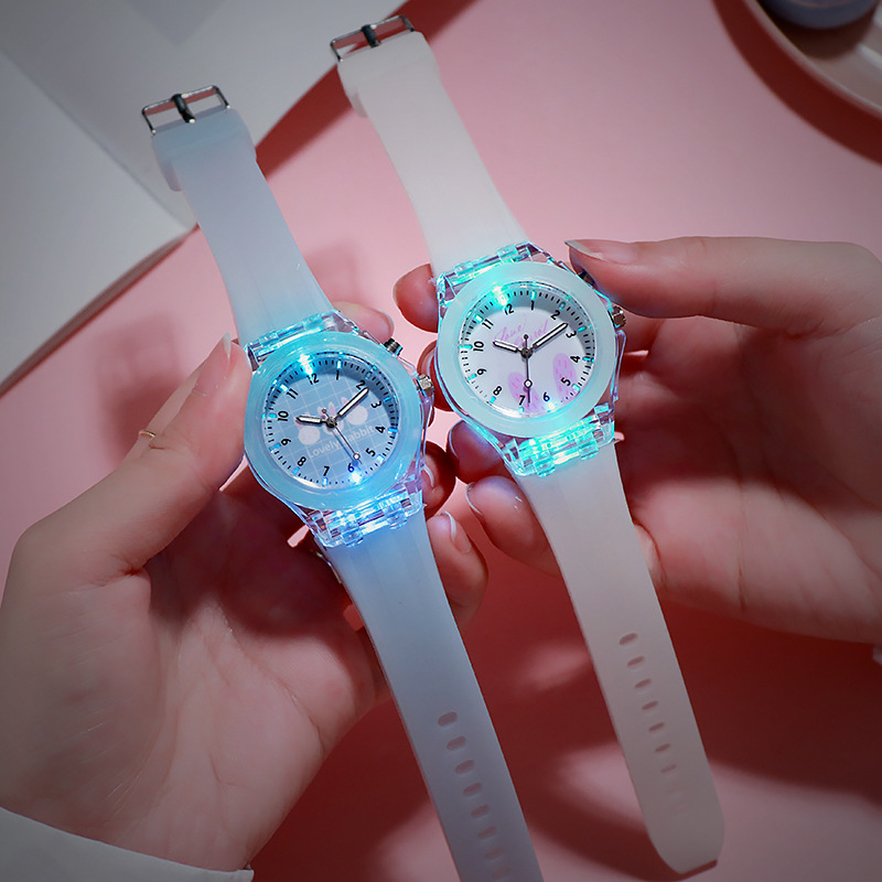 Montre Pour Enfants Lumineux Coloré Brillant Dessin Animé Lapin Quartz Dessin Animé Montre En Gros display picture 12