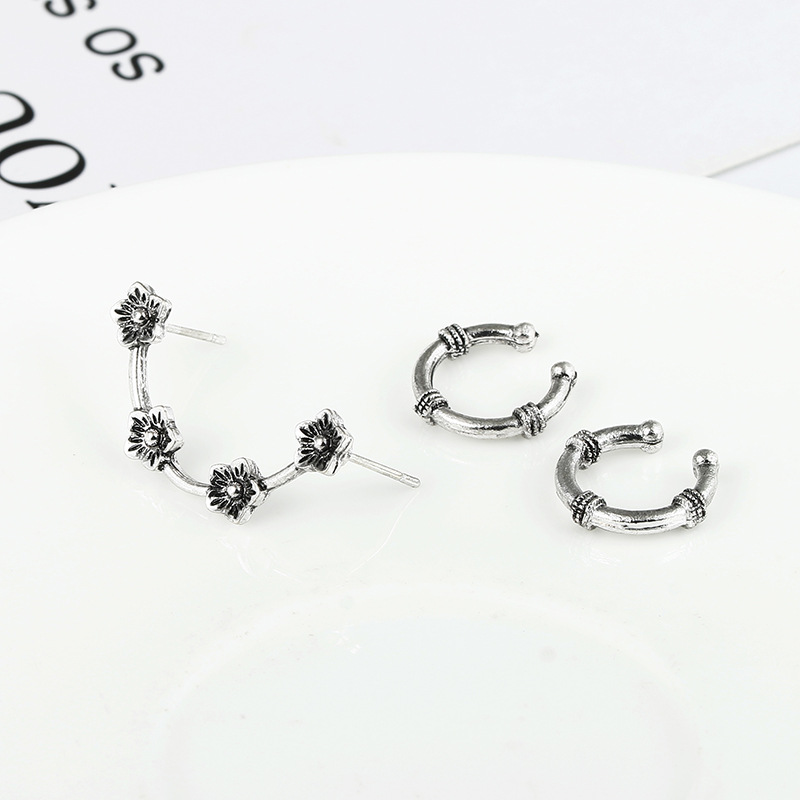Wholesale Jewelry Three-piece Plum Earrings Nihaojewelry display picture 5