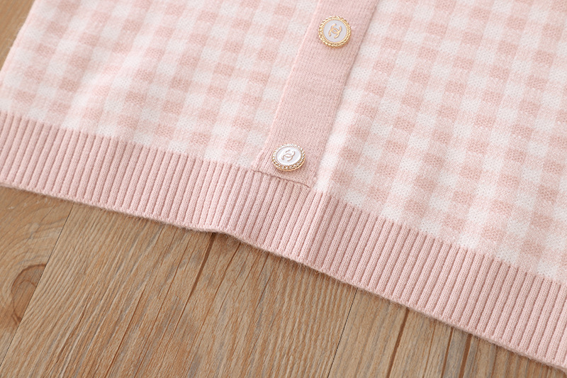 Girls' Small Fragrant Plaid 3-8 Wooden Ear Collar Knitted Cardigan Sweater Half Skirt Two piece Set_voghion.com