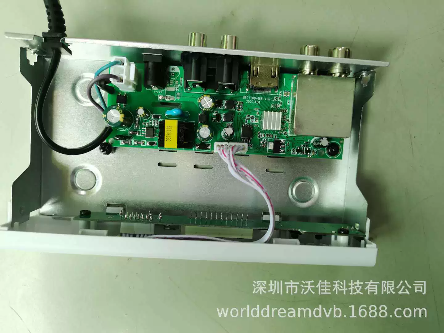 Высококачественный DVB-T2 набор тюнеров выход, Центральная Азия Вьетнам, Россия, Украина, Германия, Индонезия, Индонезия, Индонезия