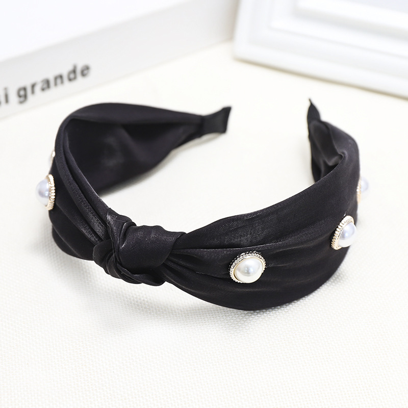 Célébrité Internet Je Personnalité De La Mode Perle Bandeau Solide Couleur Shiner Tissu Tout-match Bandeau Yiwu Hairware C858 display picture 9