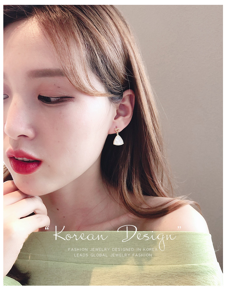 Triangle Mother-of-pearl New Trendy Exquisite Korean Alloy Women's Earrings display picture 1