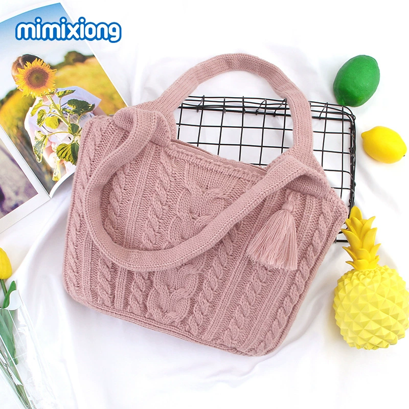 Теплоносная женская однотонная knitted сумка