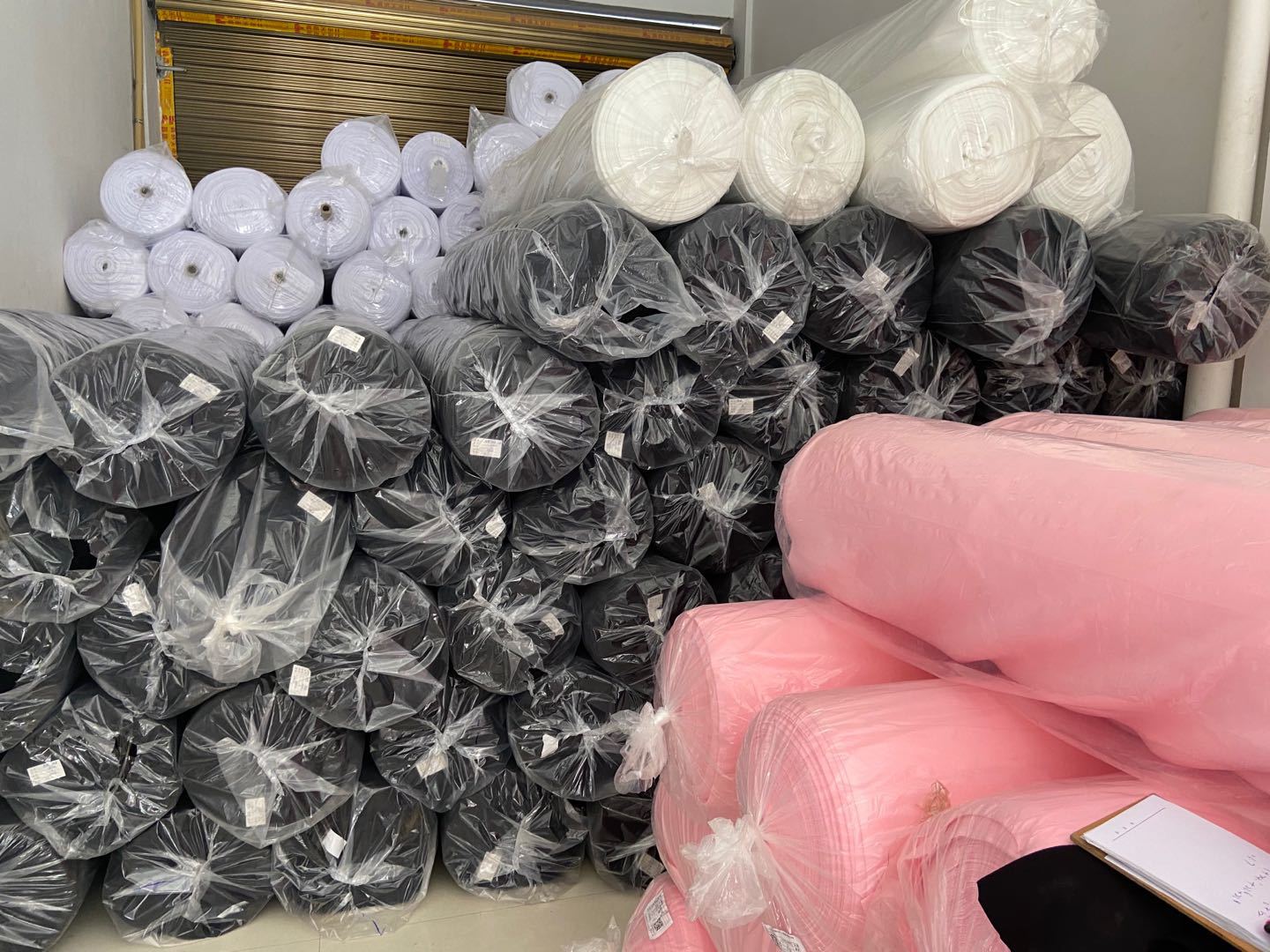 A prueba de agua de nylon amoníaco ropa de yoga tela de alta elástico máscara de la estrella Lycra frío sensación de nylon traje de baño de tela