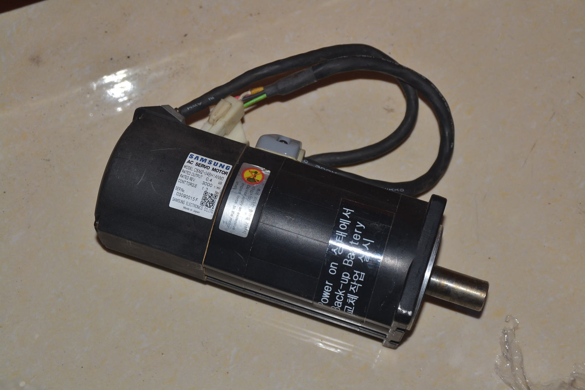 三星伺服电机 CSMZ-04BH1ANM3  400W 3000转 1.3NM