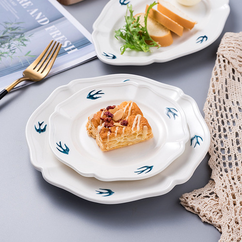 Small and Fresh Ceramic Swallow Plate, Simple Afternoon Tea Dessert Plate, Japanese Tableware Export Engraved Swallow Flat Plate