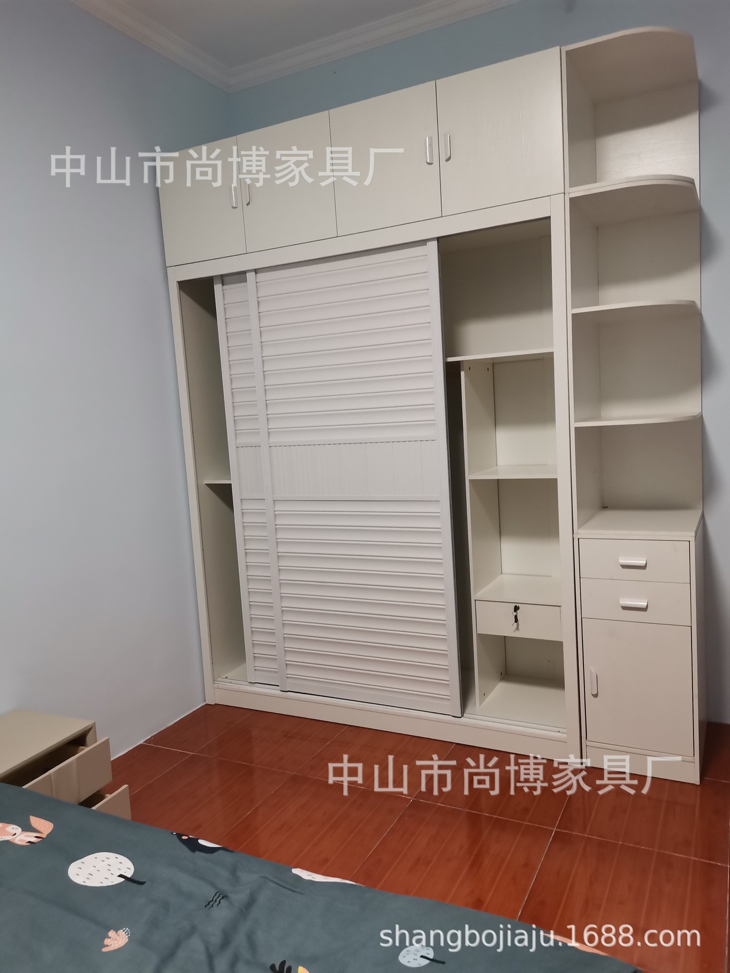 The whole house customized wardrobe modern customized wooden  Sliding door Wardrobe MLB Paint bedroom wardrobe Manufactor wholesale