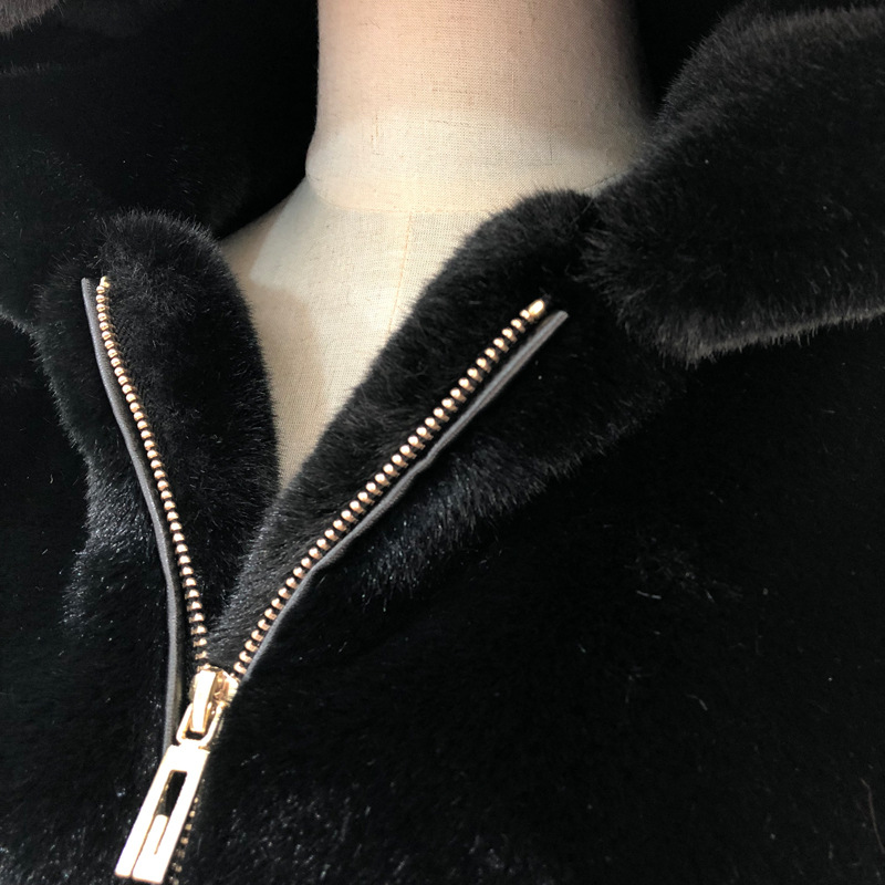 Palton damă din blană artificială cu glugă și urechi de urs_voghion.com