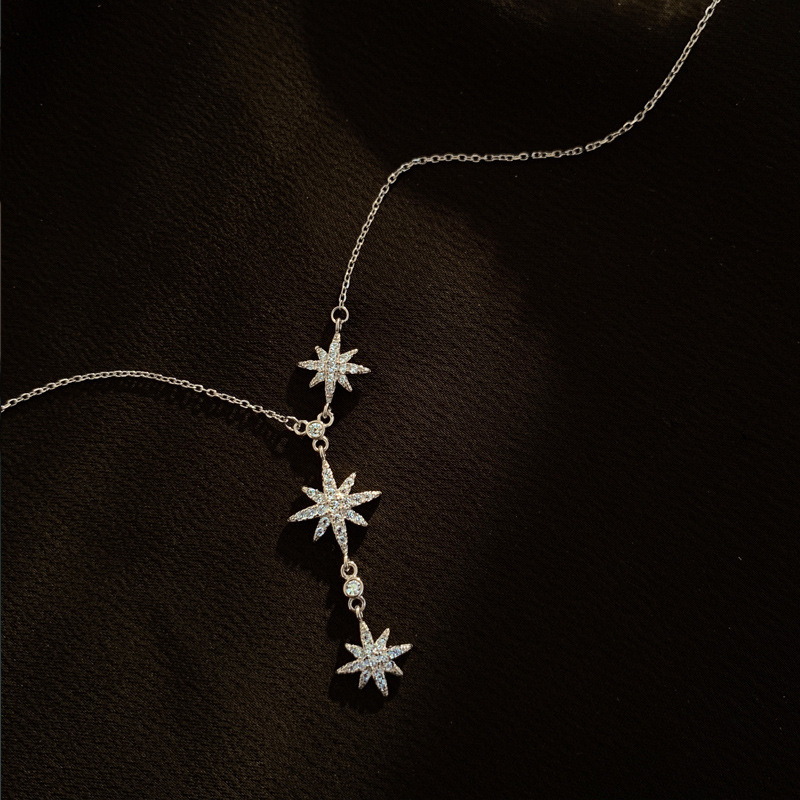 Korean Version Simple Star Pendant Necklace display picture 5