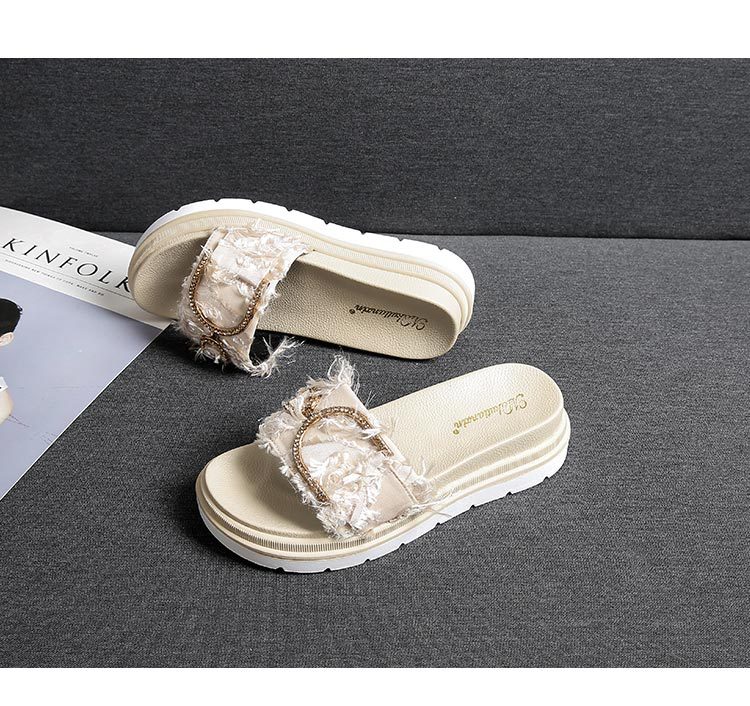 Moterų platforminės basutės ir šlepetės vasaros mada šlepetės_voghion.com