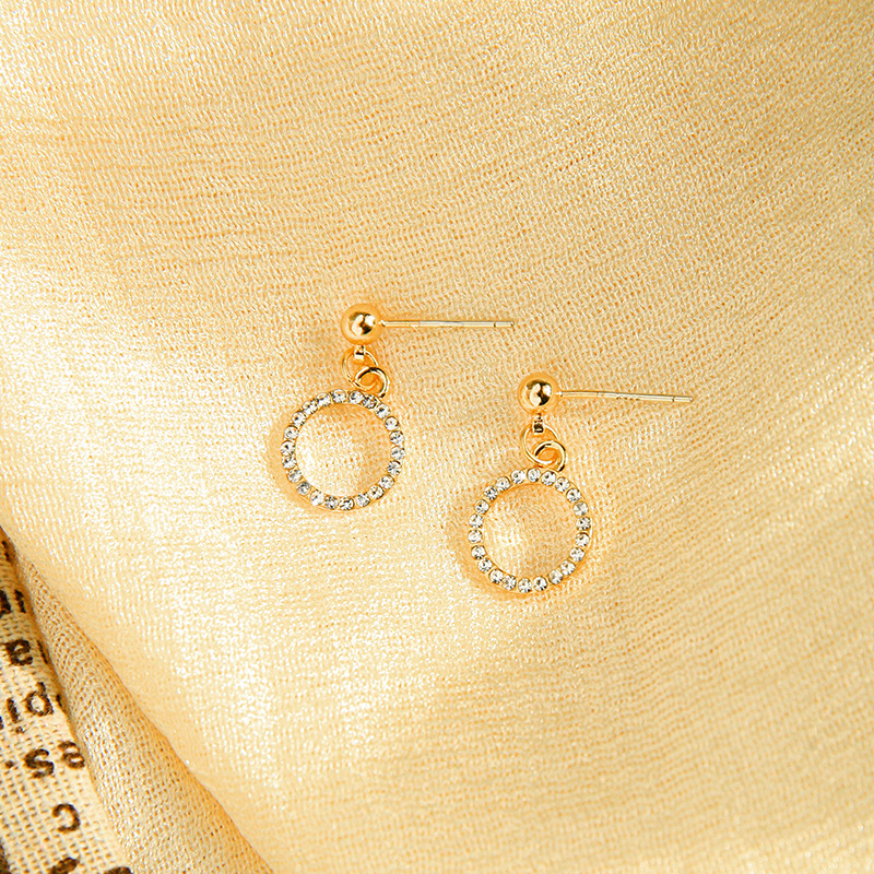 Korean New Fashion Diamond-set Wild Earrings Diamond-set Geometric Circle Earrings display picture 1