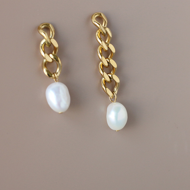 Retro Pearl Irregular Asymmetrical Titanium Steel Earrings display picture 4