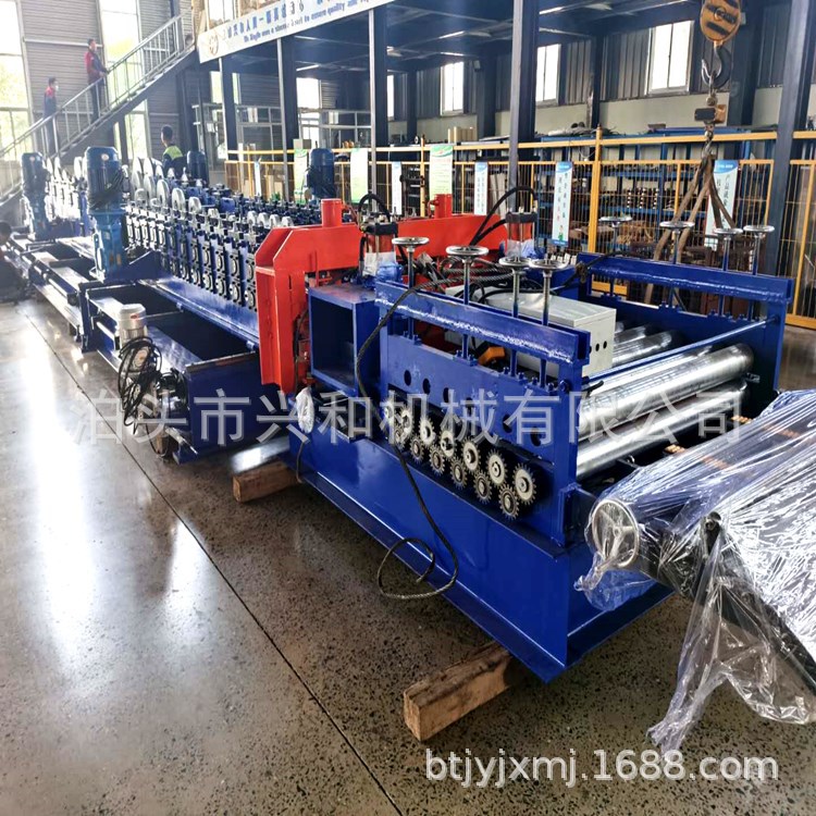 厂家供应全自动电缆线架成型设备 100-800自动换型桥架生产线