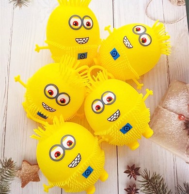 卡通黄人捏捏球发光发泄包子毛毛球弹力闪光球地摊货儿童玩具批发|ms