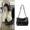 Z home bag 2020 new pattern fashion Autumn and winter Female bag black Retro One shoulder Messenger Quilted chain Handbag