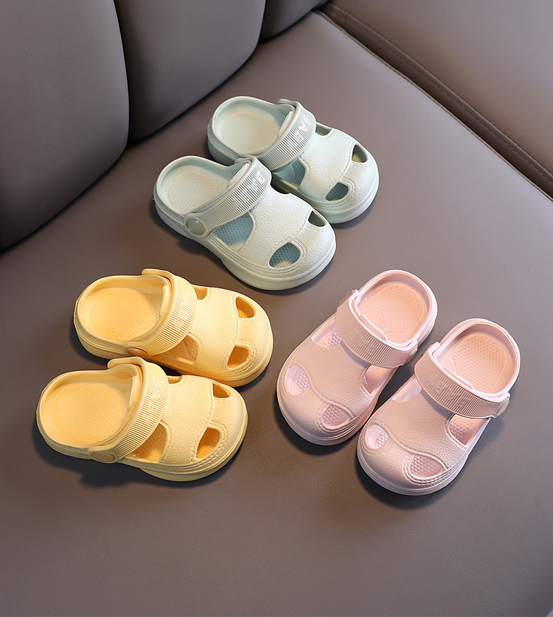 Unisex Casual Solid Color Round Toe Crocs Slippers display picture 1