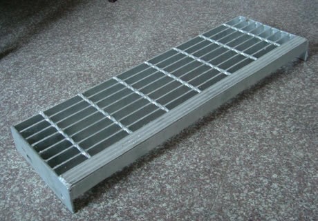 生产不锈钢插接防滑钢格板 镀锌防腐蚀吊顶格栅网格板钢格板不锈