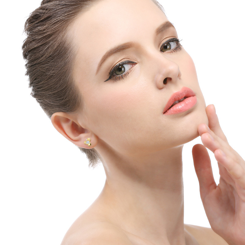 Japonés y coreano s925 pendientes de diamantes de plata de las mujeres elegante sol y luna flor pendientes Luz de lujo joyería de moda suministro directo de fábrica