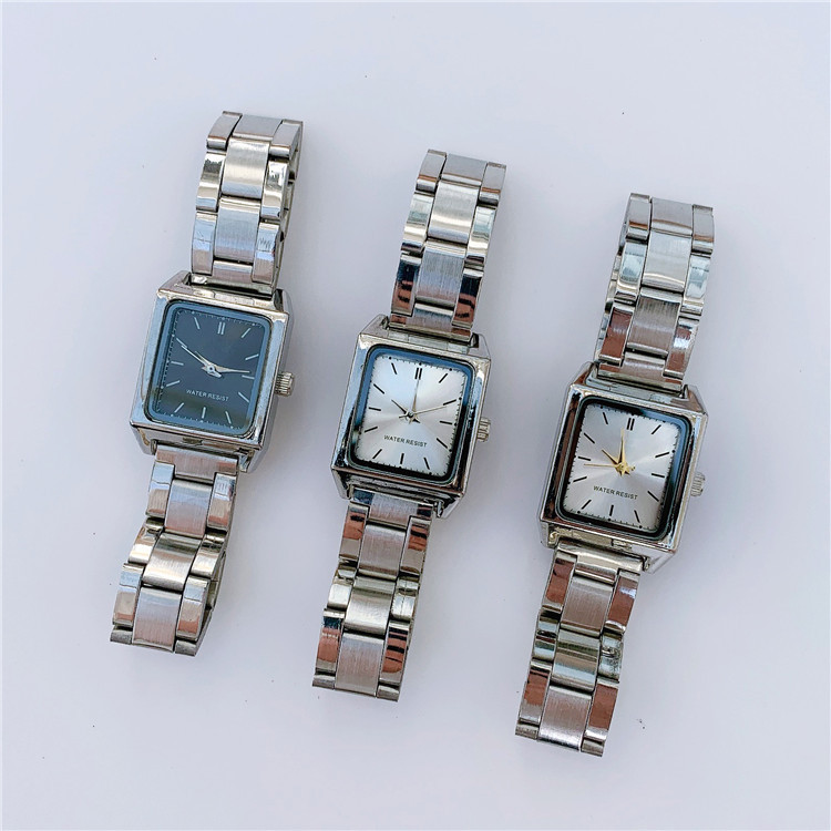 12681465807_1997406252