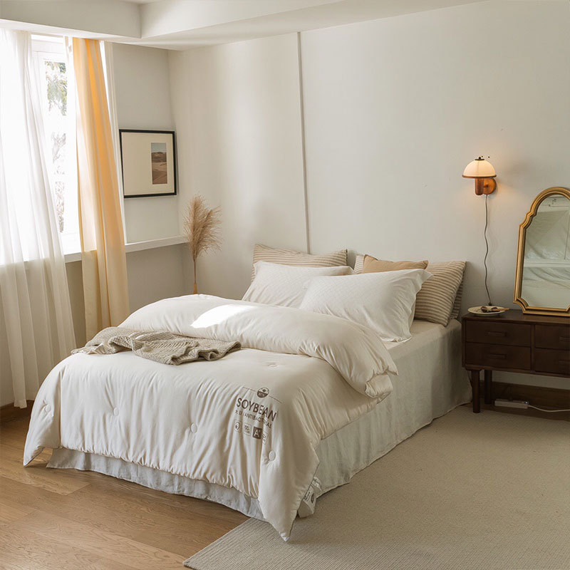 Autumn And Winter Soy Fiber Material Comfortable Quilt, Soft, Warm And Skin-friendly Quilt Core Supports