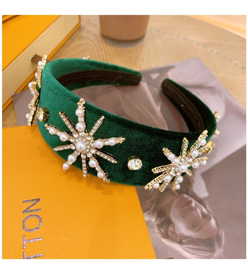 Retro Velvet Full Diamond Pearl Snowflake Crown Headband display picture 3