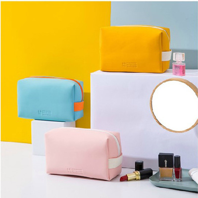 网红新款糖果化妆包女创意便携旅行防水超火PU洗漱品收纳袋大容量
