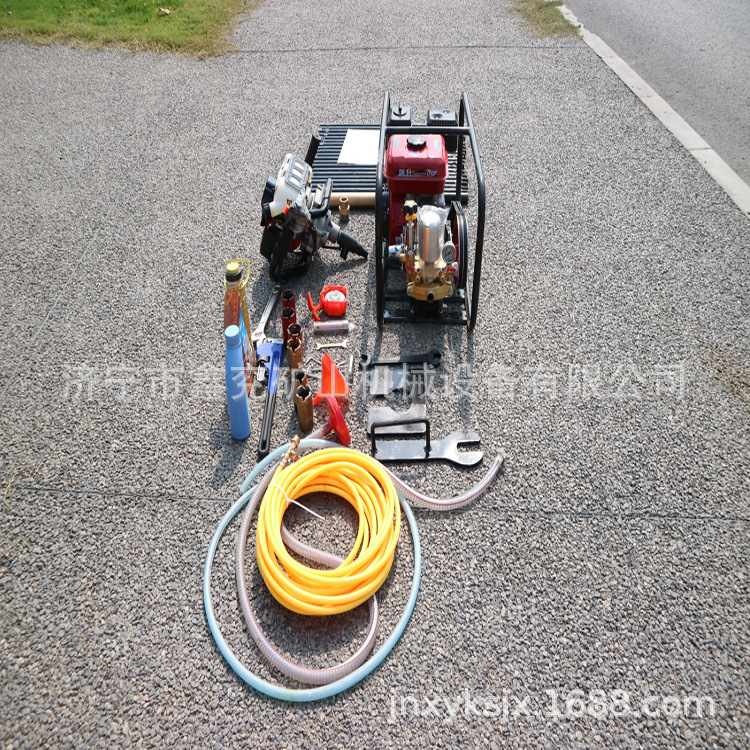 手持式岩心钻机  便携式取样钻机  小型山地取样钻机