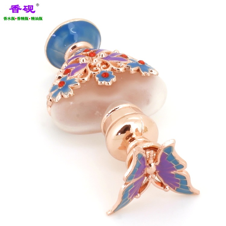 香砚定做款6ml三朵花湖蓝色底座心形贵夫人蝴蝶瓶盖摆件5.j