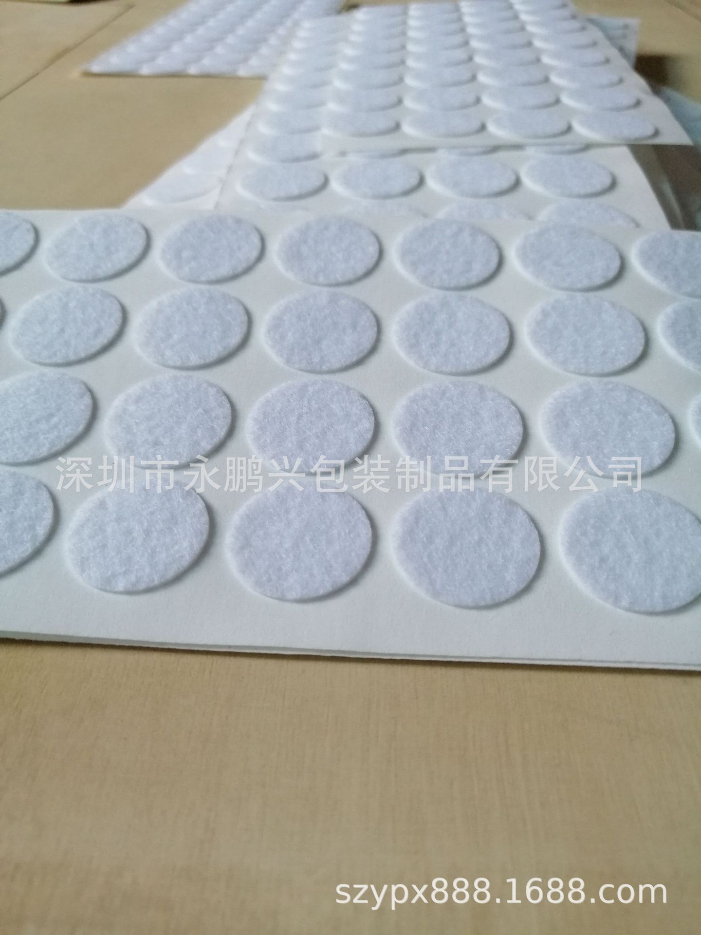 工厂定制毛毡垫灰色 毛毡垫自粘 毛毡垫加硬 毛毡垫圆形 家居垫