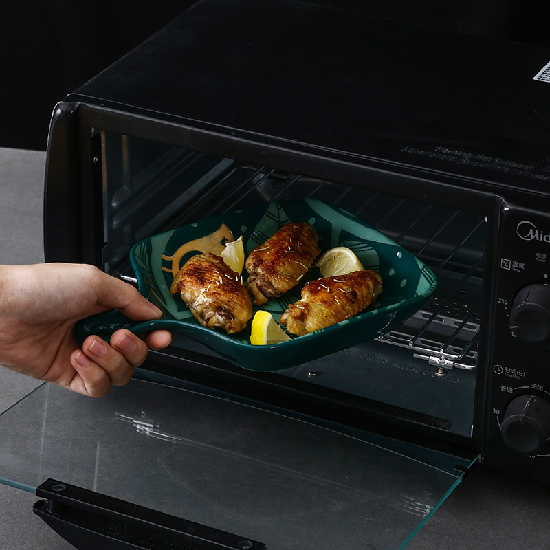 Handle-equipped baking tray Nordic-inspired creative household ceramic plate oven rice plate trendy ink green underglaze dish plate