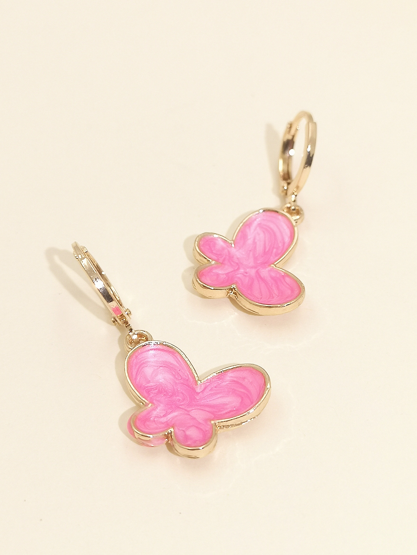 Fashion Butterfly Earrings Korean Temperament Elegant Butterfly Fresh Simple Earrings Wholesale display picture 1
