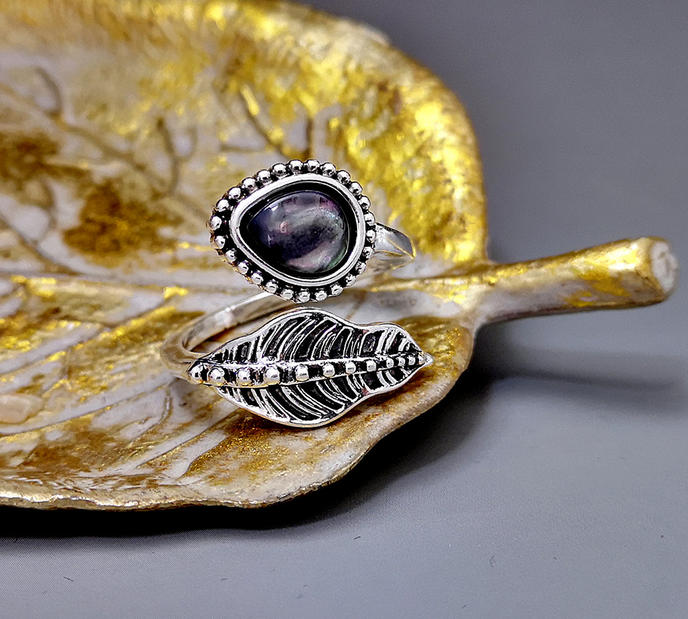 new bohemian shell moonstone ring creative leaves Thai silver ring wholesale