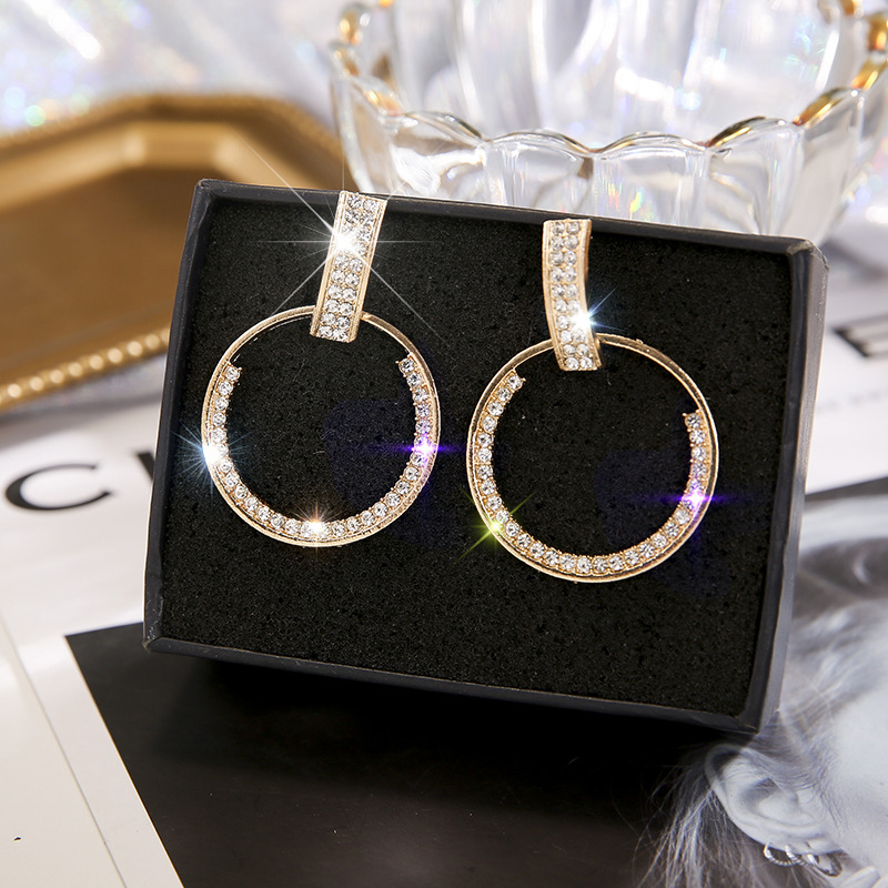 15072299560_1626211359