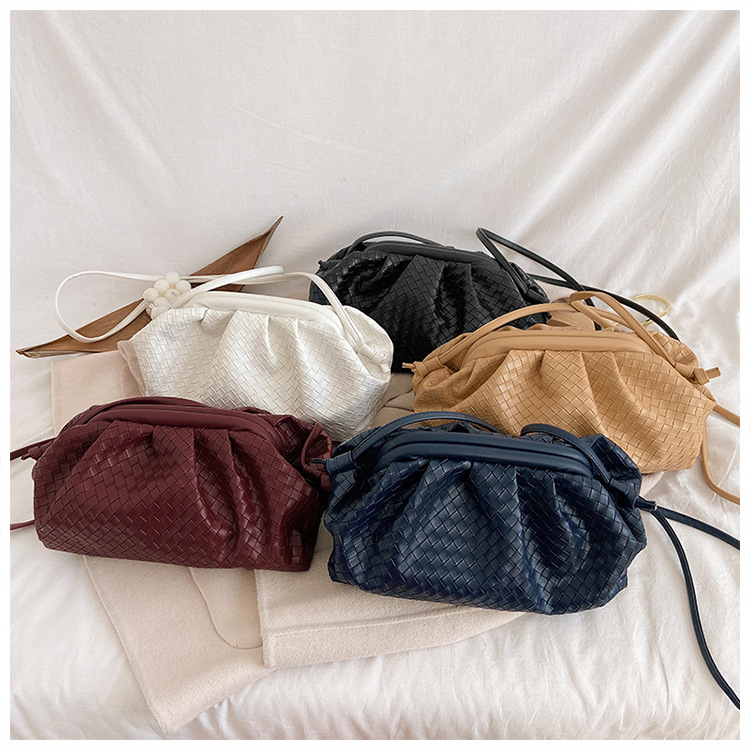 Nuevo Bolso Pequeño De La Nube Coreana De Moda De Moda display picture 3