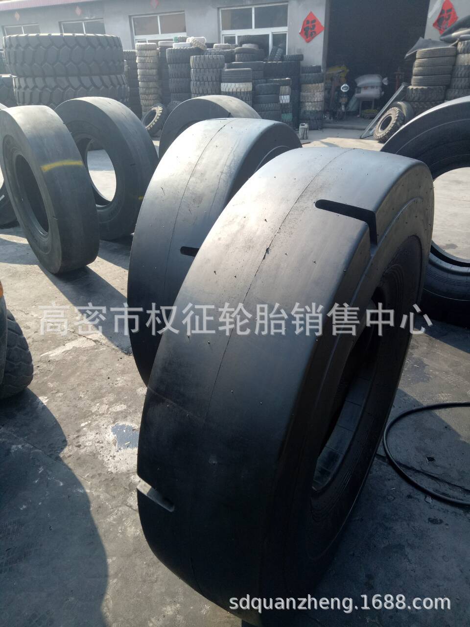 供应光面轮胎14.00R24矿井铲运机14.00-24钢丝胎