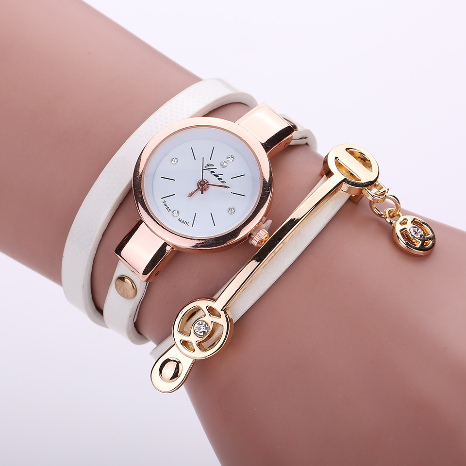 Correa De Moda Casual Pulsera De Cuerda De Tres Círculos Para Mujer Reloj De Moda De Cuarzo Al Por Mayor display picture 4