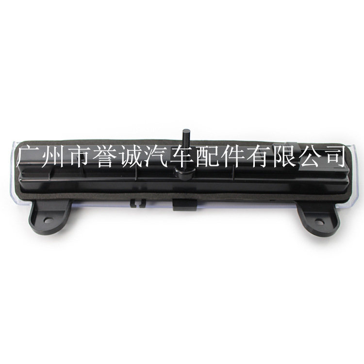 适用于00-06年GMC 育空高位刹车灯 15170955后置LED第三刹车灯-阿里巴巴
