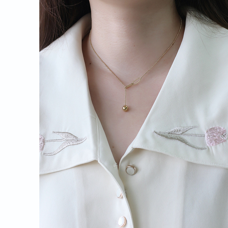 Mode Koreanische Durchsetzte Metallkugel Quaste Runde Perlenkette Titanstahl Überzogene 14k Gold Halskette display picture 5