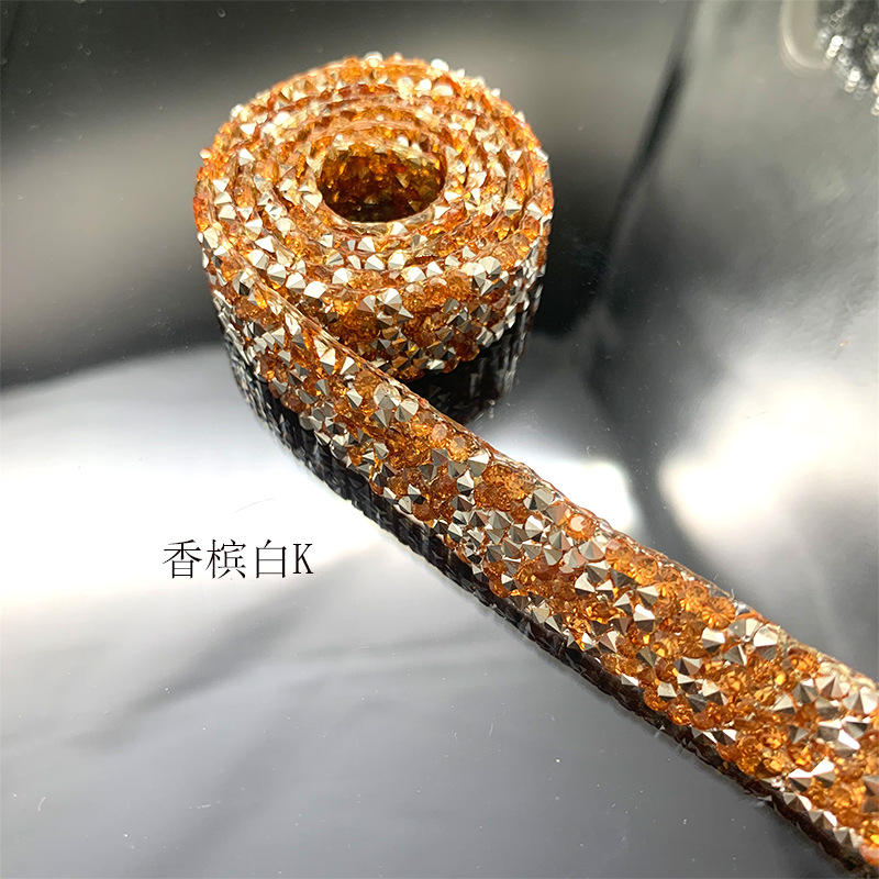 Suministro directo de fábrica de diamantes de goma, diamantes de resina, diamantes de malla, diamantes autoadhesivos, adhesivos, cadenas de códigos de diamantes en caliente, cinturones de vestido de novia