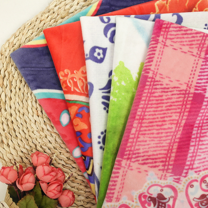 厂家直供 新款优质水晶超柔印花面料多色可选 米样专拍