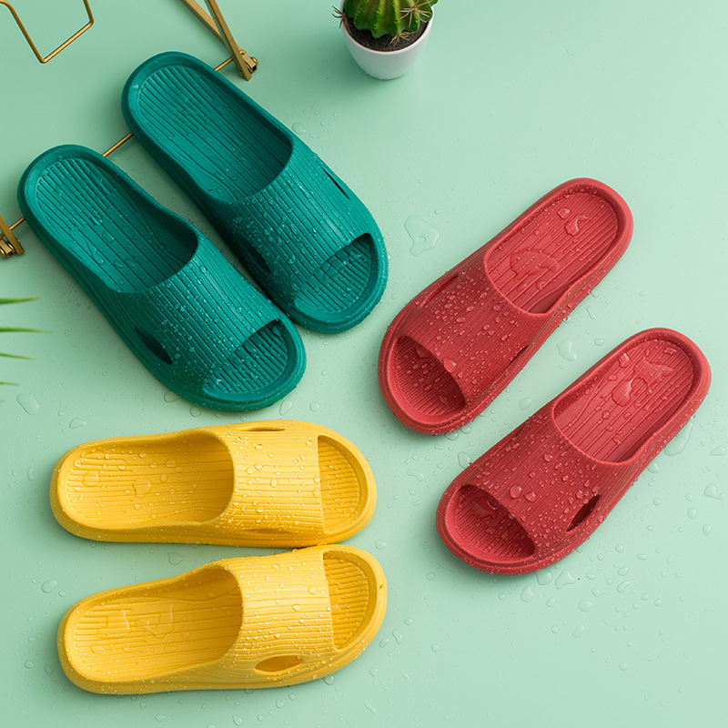 2023 Home Bath Non-Slip Indoor Slippers for Men and Women Summer Bathroom Soft Bottom Hotel Household Couple Sandals and Slippers