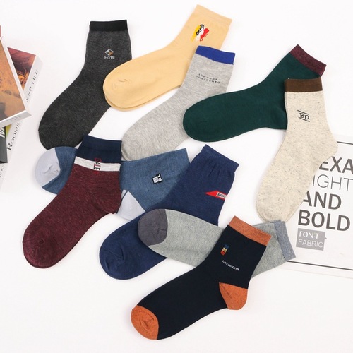 Men's Fall/Winter Crew Socks, Breathable and Sweat-absorbent, Trendy and Versatile, Plain Cotton Socks for Men, Factory Wholesale