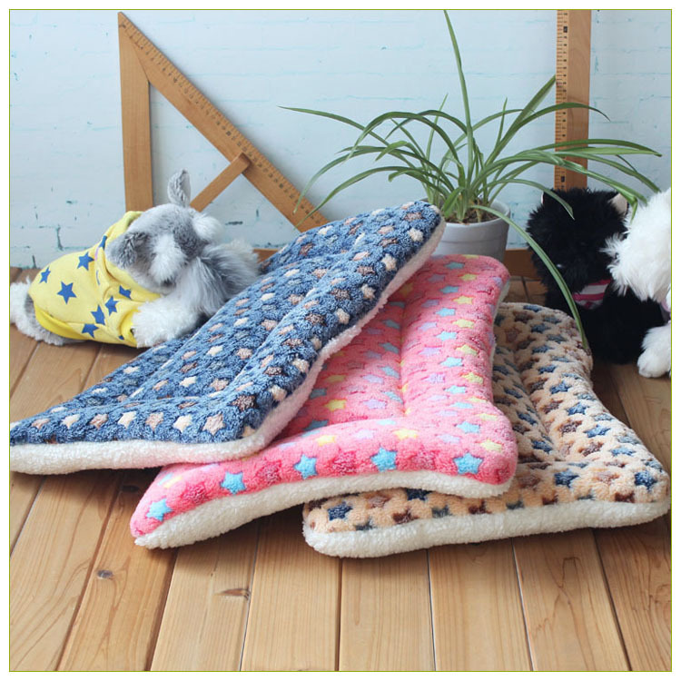 Factory direct four seasons autumn and winter thick pet mat cat mat dog mat blanket pet nest bed sleeping seat cushion Factory direct four seasons autumn and winter thick pet mat cat mat dog mat blanket pet nest bed sleeping seat cushion