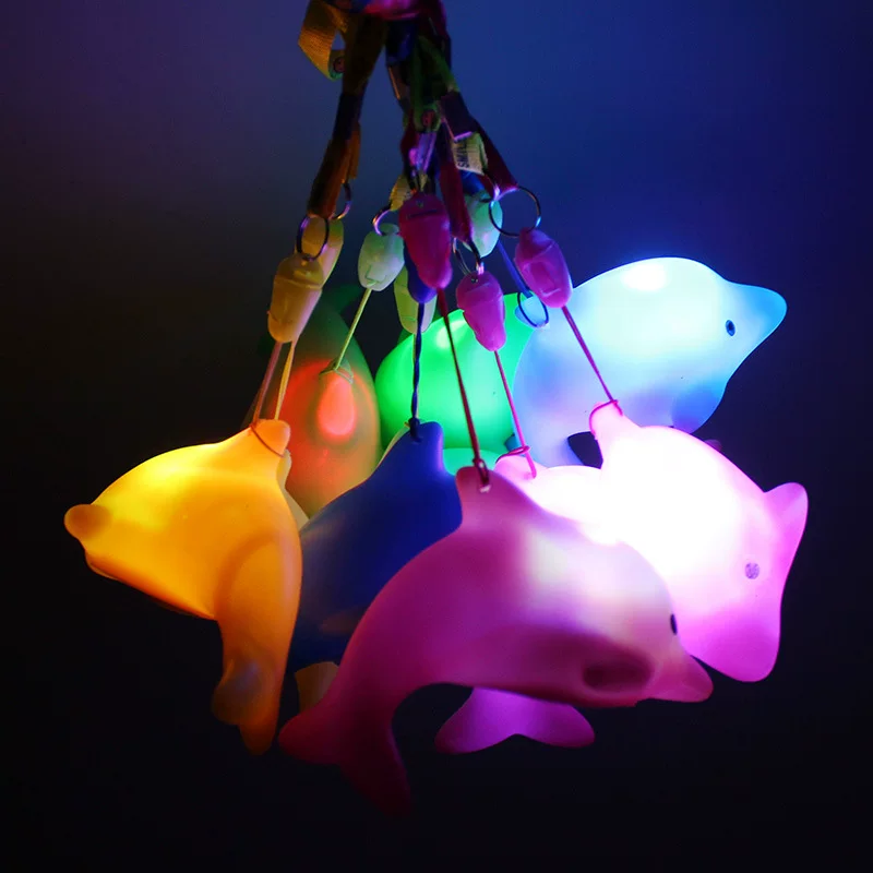 Подвеска, мигающая игрушка, пластиковое ожерелье для мальчиков для детского сада, дельфин, интернет-звезда, подарок на день рождения
