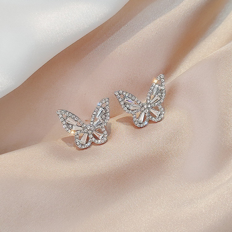 S925 Sterling Silver Needle Retro  Style Butterfly Earrings Rhinestone Glittering Small Earrings New Temperament Super Fairy Earrings Wholesale Nihaojewelry display picture 6