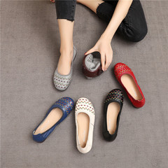 Cowhide soft sole mother's shoes flat round toe shallow mouth single shoes women's shoes large size women's shoes 2068