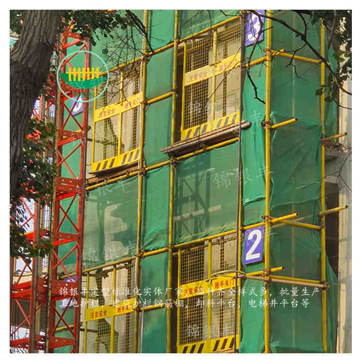 郑州升降梯门施工防护门 建筑门河南镀锌护栏厂家