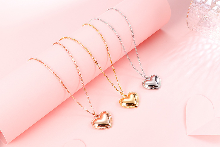 European and American Fashion Heart-Shaped Stainless Steel Suit Womenu0027s Necklace + Earrings Simp