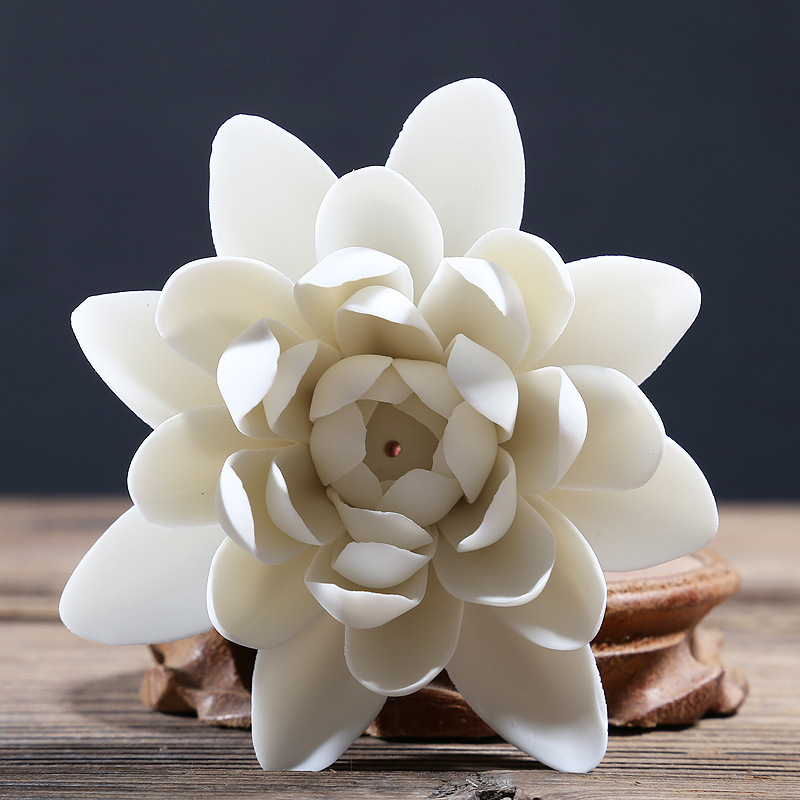 Chinese handmade ceramic lotus incense holder lotus tea pet ceramic decoration creative pen kung fu tea set Accessories Wholesale