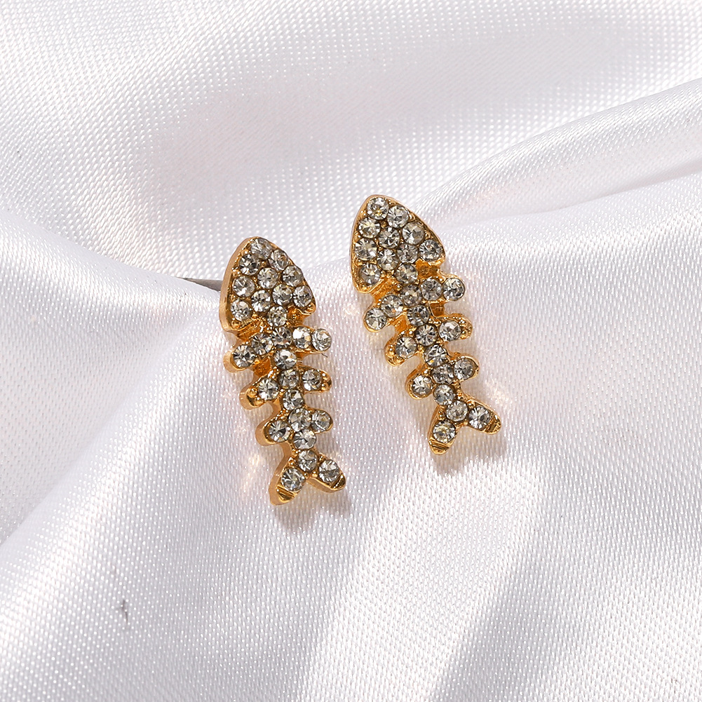 Fashion Paperclip Diamond Earrings Nuevos Pendientes De Espina De Pescado display picture 8